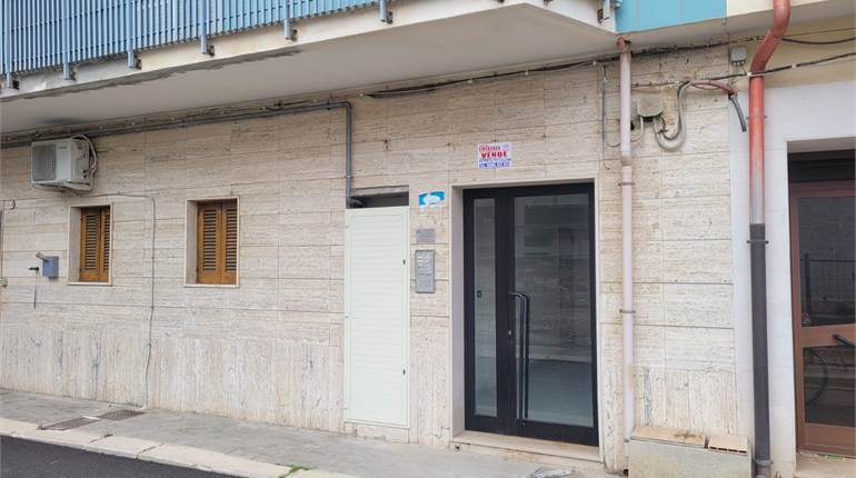 BILOCALE ARREDATO VISTA MARE