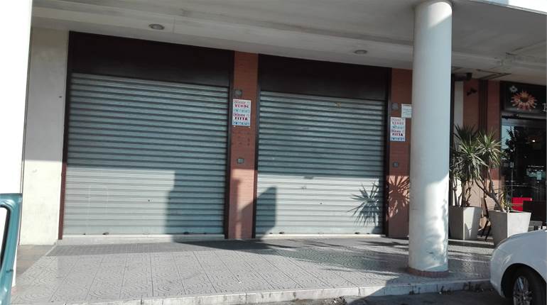 LOCALE COMMERCIALE